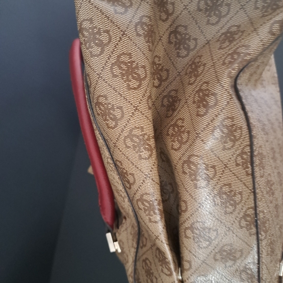 Guess Handbag - Picture 10 of 15